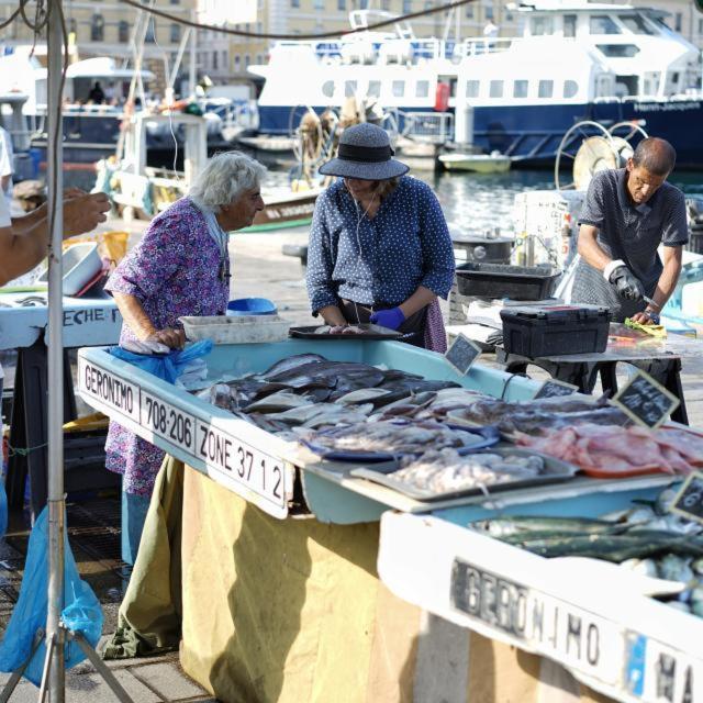 T2 Marseille Plage エクステリア 写真